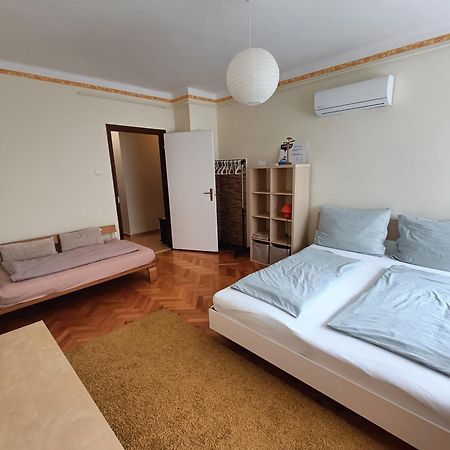 Newisland Family Apartman Sárvár Exterior foto